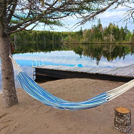 Fiddler'S Lake Escape Gabarus Extérieur photo