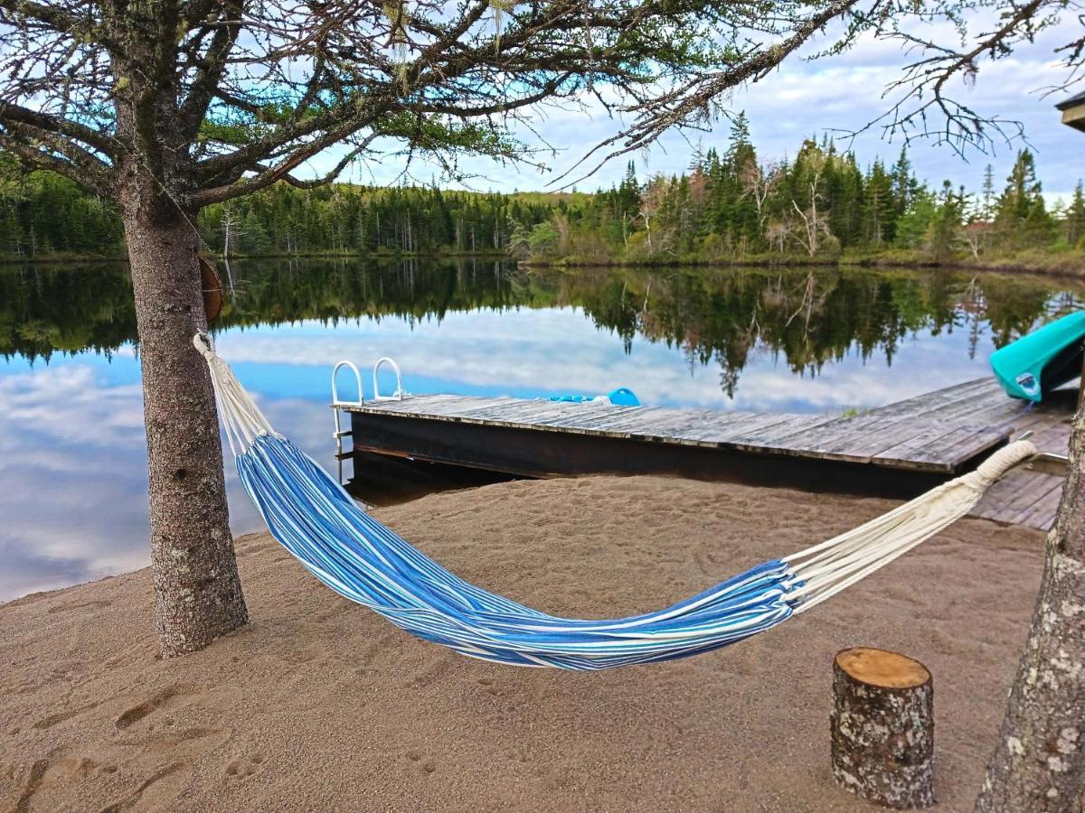 Fiddler'S Lake Escape Gabarus Extérieur photo